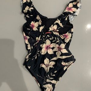 O’Neill Girls Black Ruffle Bathing suit